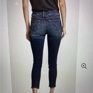 Mother Denim The Looker Crop, On The Edge Size 28- EUC